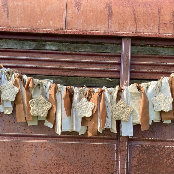 Shabby Chic Fabric & Crochet Star Garland Neutral Handmade Custom Design Decor - Picture 4 of 8